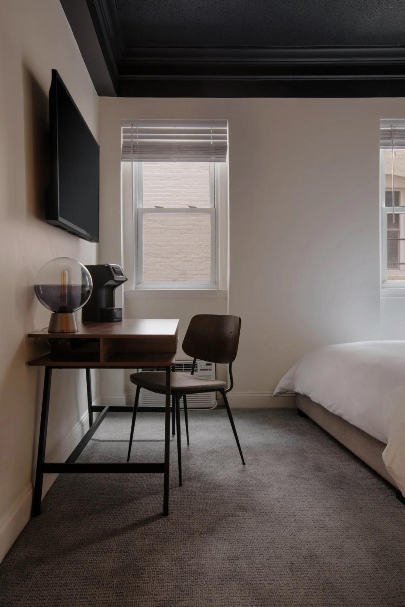 Dupont Circle Embassy Inn By Found Washington Exterior foto